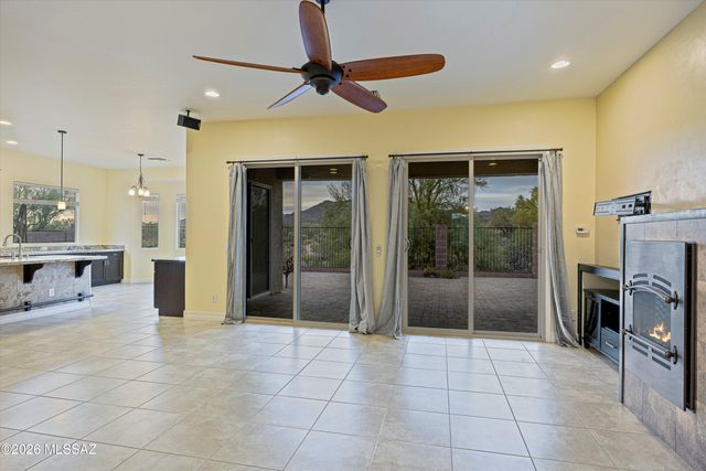 12561 N Wind Runner Parkway, Marana, AZ 85658