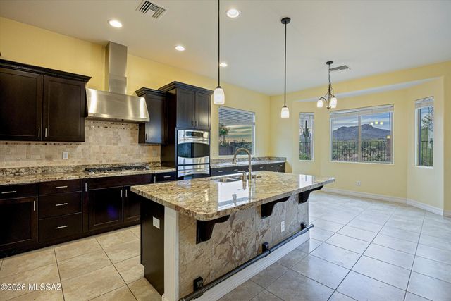 12561 N Wind Runner Parkway, Marana, AZ 85658