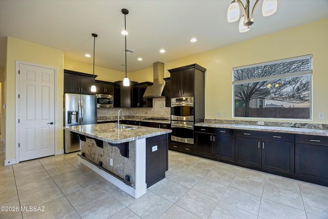 12561 N Wind Runner Parkway, Marana, AZ 85658