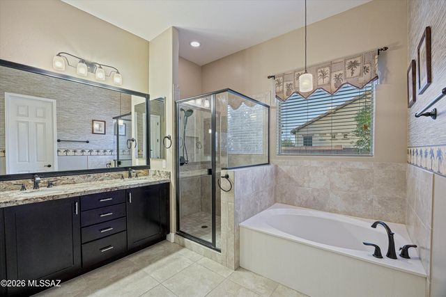 12561 N Wind Runner Parkway, Marana, AZ 85658