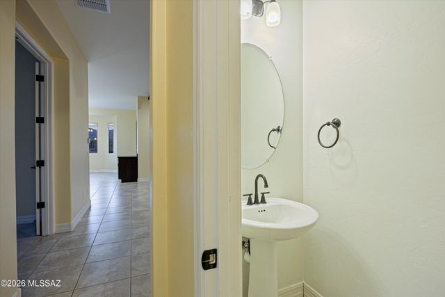 12561 N Wind Runner Parkway, Marana, AZ 85658