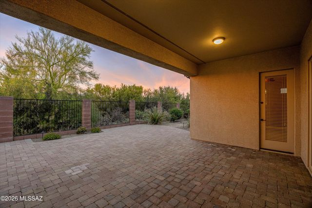 12561 N Wind Runner Parkway, Marana, AZ 85658