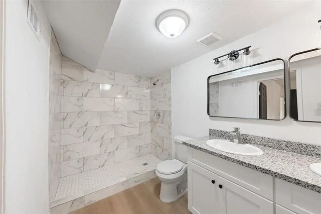 3201 Creel Court, La Porte, TX 77571