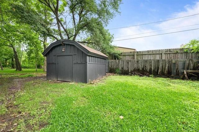 3201 Creel Court, La Porte, TX 77571