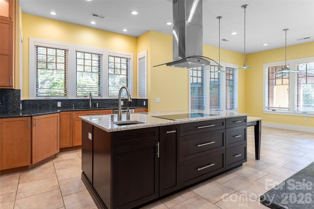 236 Racquet Club Road, Asheville, NC 28803