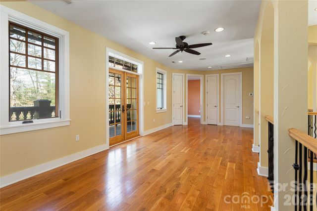 236 Racquet Club Road, Asheville, NC 28803