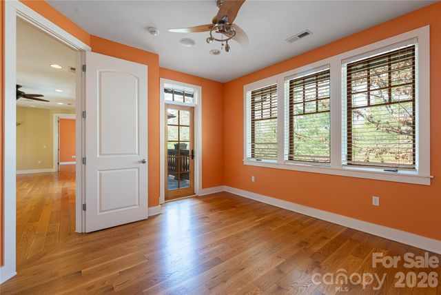 236 Racquet Club Road, Asheville, NC 28803