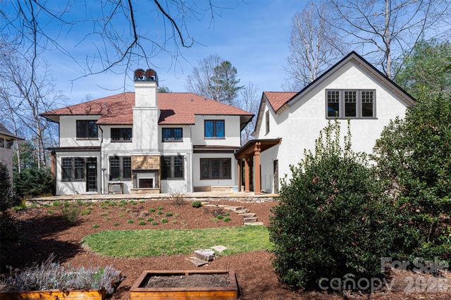 236 Racquet Club Road, Asheville, NC 28803