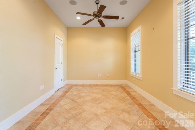 236 Racquet Club Road, Asheville, NC 28803