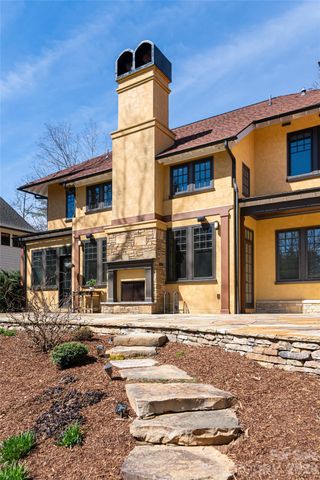 236 Racquet Club Road, Asheville, NC 28803
