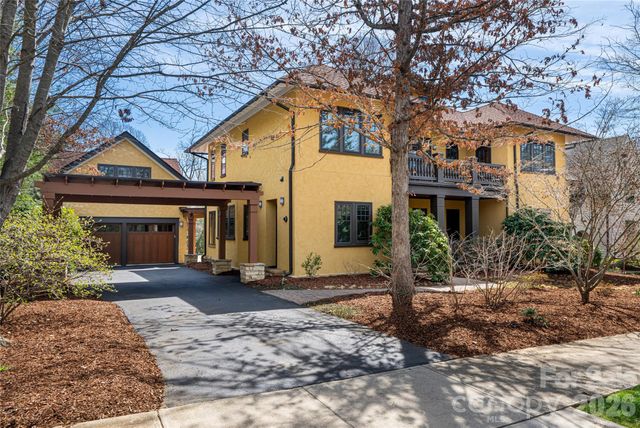 236 Racquet Club Road, Asheville, NC 28803