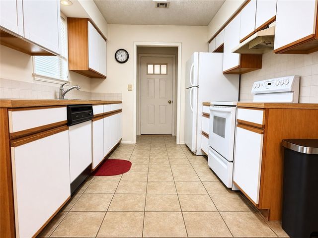 1813 & 1815 S 14th Place, Rogers, AR 72758