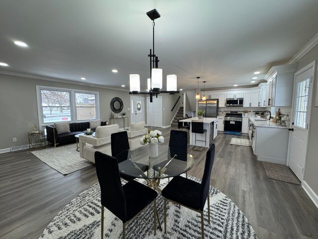 1531 Fran-lin Pkwy, Munster, IN 46321