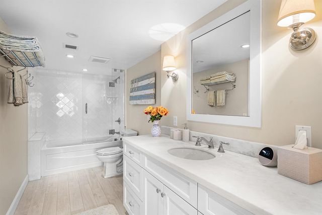 2784 S Ocean Boulevard 104n, Palm Beach, FL 33480