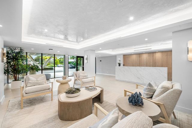 2784 S Ocean Boulevard 104n, Palm Beach, FL 33480