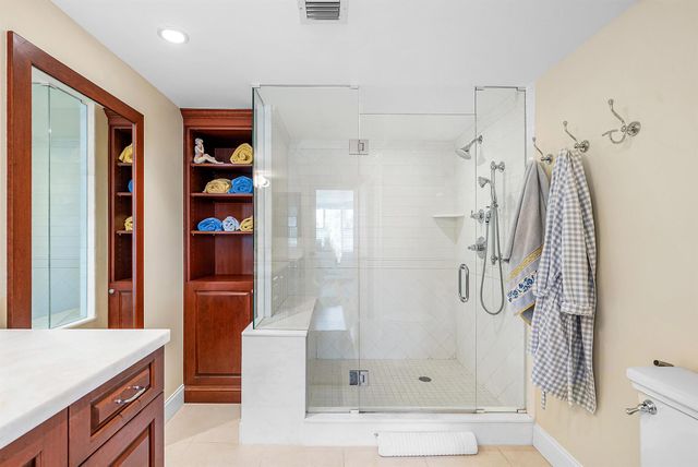 2784 S Ocean Boulevard 104n, Palm Beach, FL 33480