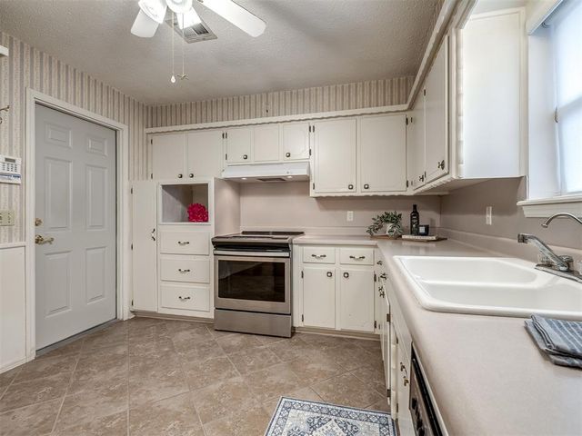 7708 S Miller Boulevard, Oklahoma City, OK 73159