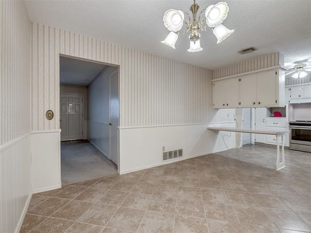 7708 S Miller Boulevard, Oklahoma City, OK 73159