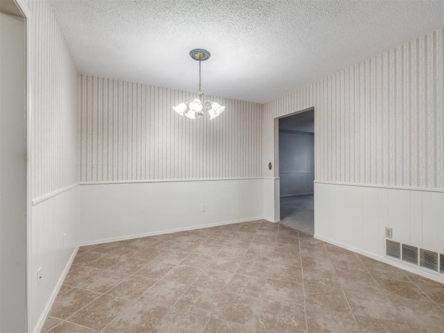 7708 S Miller Boulevard, Oklahoma City, OK 73159