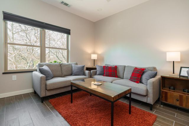 53 Buttles Avenue, Columbus, OH 43215