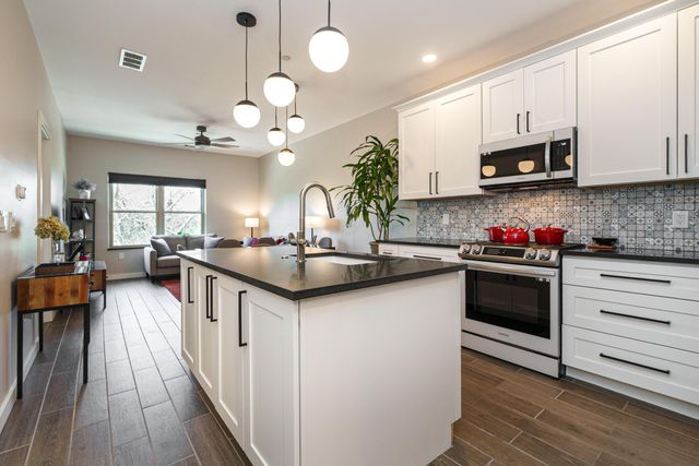 53 Buttles Avenue, Columbus, OH 43215