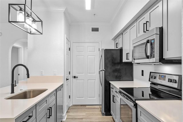 911 N ORANGE AVENUE 309, Orlando, FL 32801