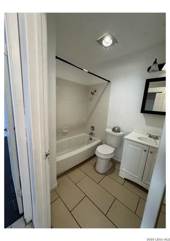 9611 SIMPLICITY DR, San Antonio, TX 78245