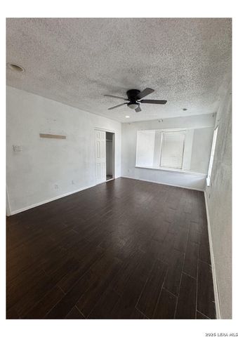 9611 SIMPLICITY DR, San Antonio, TX 78245