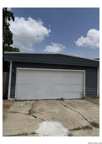 9611 SIMPLICITY DR, San Antonio, TX 78245