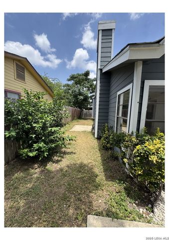 9611 SIMPLICITY DR, San Antonio, TX 78245
