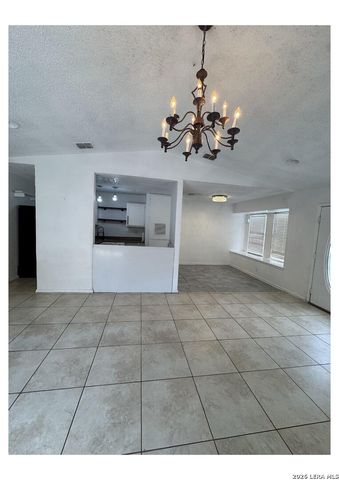 9611 SIMPLICITY DR, San Antonio, TX 78245