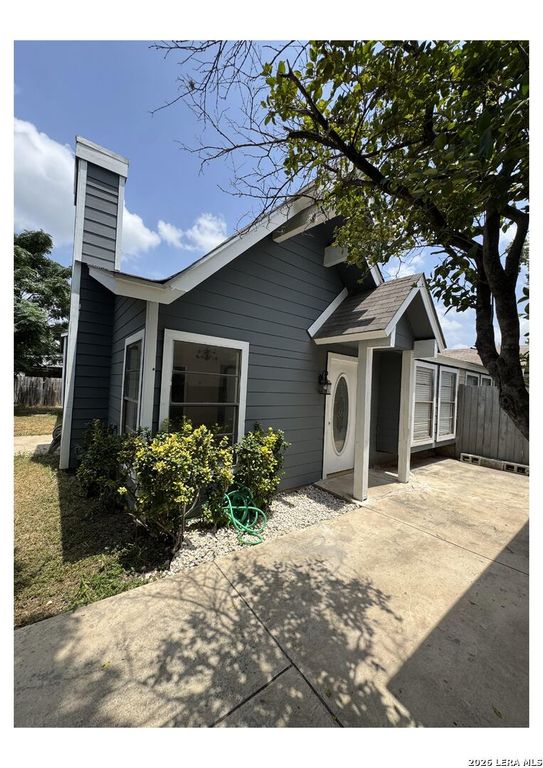 9611 SIMPLICITY DR, San Antonio, TX 78245