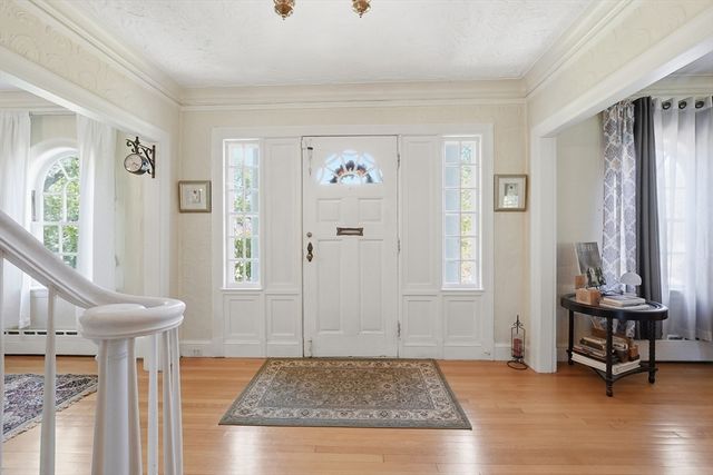 32 Terrace Dr, Worcester, MA 01609