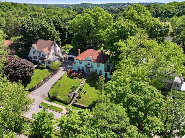 32 Terrace Dr, Worcester, MA 01609