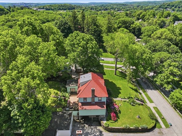 32 Terrace Dr, Worcester, MA 01609