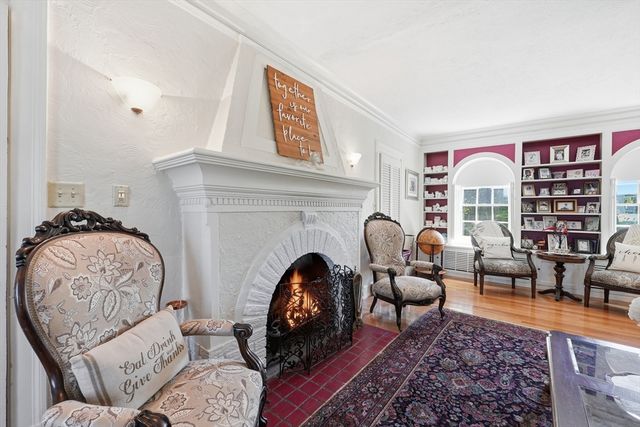 32 Terrace Dr, Worcester, MA 01609