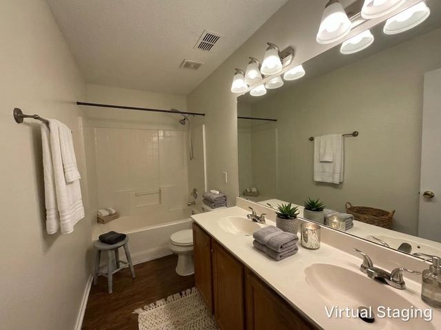 2233 Chestnut Drive, Little Elm, TX 75068