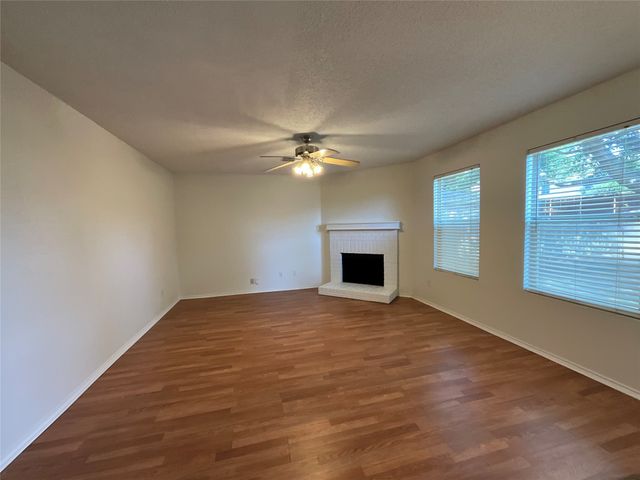 2233 Chestnut Drive, Little Elm, TX 75068