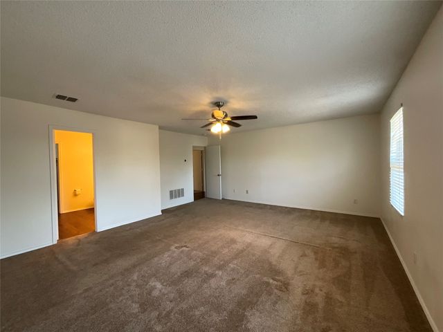 2233 Chestnut Drive, Little Elm, TX 75068