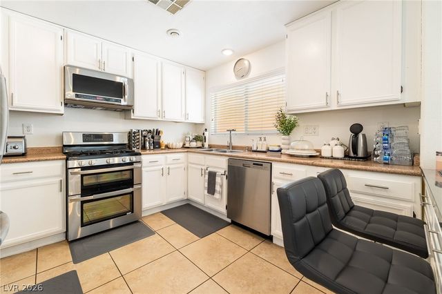87 Glen Park Avenue, Las Vegas, NV 89183