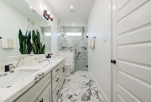 15940 Kitty Hawk Drive, Waller, TX 77484