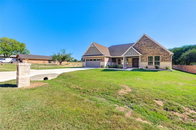 15940 Kitty Hawk Drive, Waller, TX 77484