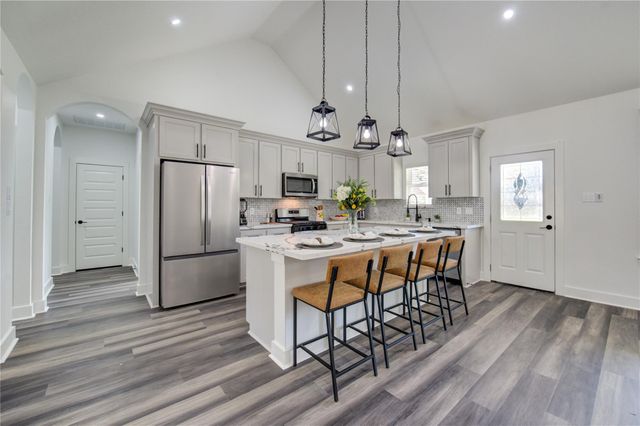 15940 Kitty Hawk Drive, Waller, TX 77484