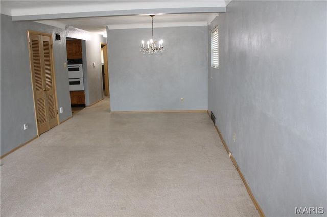 7428 Morganford Road, St Louis, MO 63116