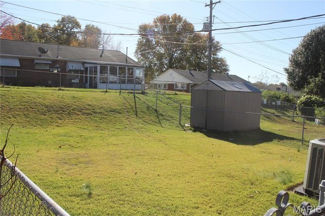 7428 Morganford Road, St Louis, MO 63116