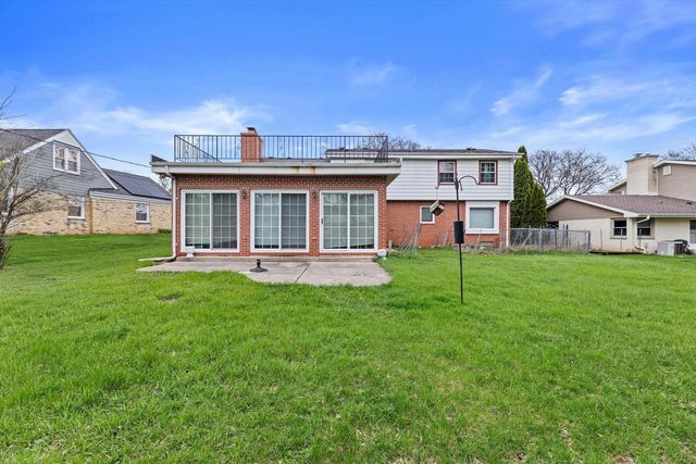12011 W Ohio AVENUE, West Allis, WI 53227