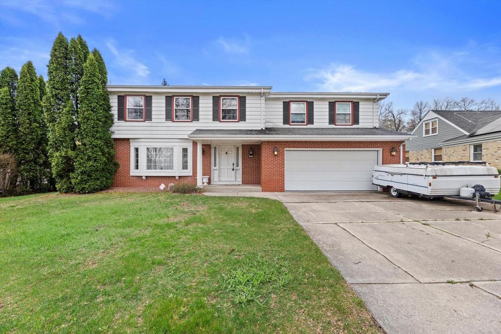 12011 W Ohio AVENUE, West Allis, WI 53227