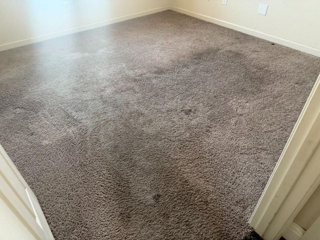 2537 N Creekside Dr, Los Banos, CA 93635