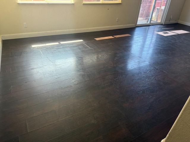 2537 N Creekside Dr, Los Banos, CA 93635