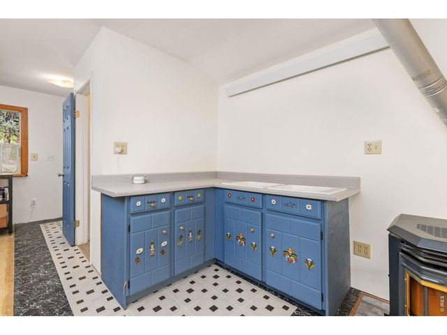 415 Upper Travis Gulch Rd, Black Hawk, CO 80422
